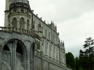 Lourdes upper basilica